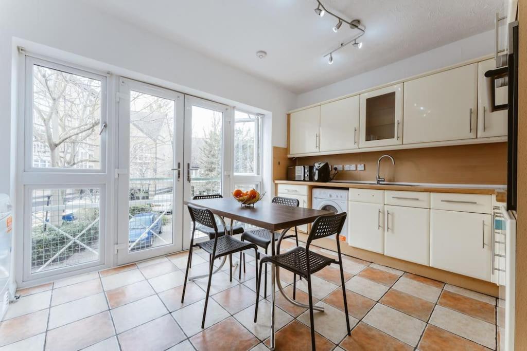 Comfortable Double Room For Your London Getaway Esterno foto